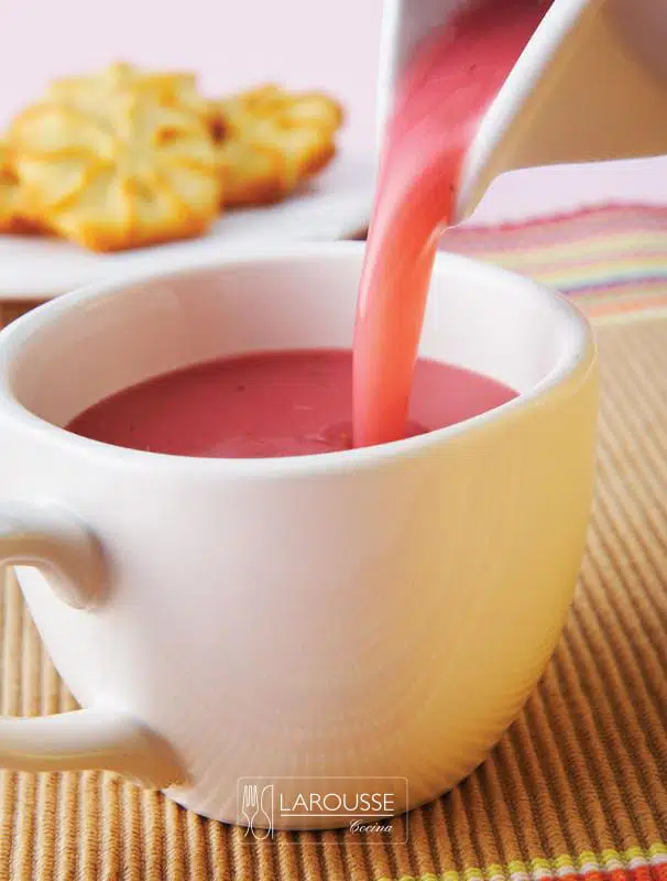 Atole de fresa ⋆ Larousse Cocina