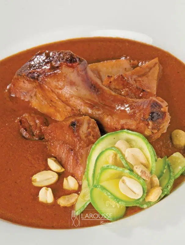 Cerdo encacahuatado ⋆ Larousse Cocina
