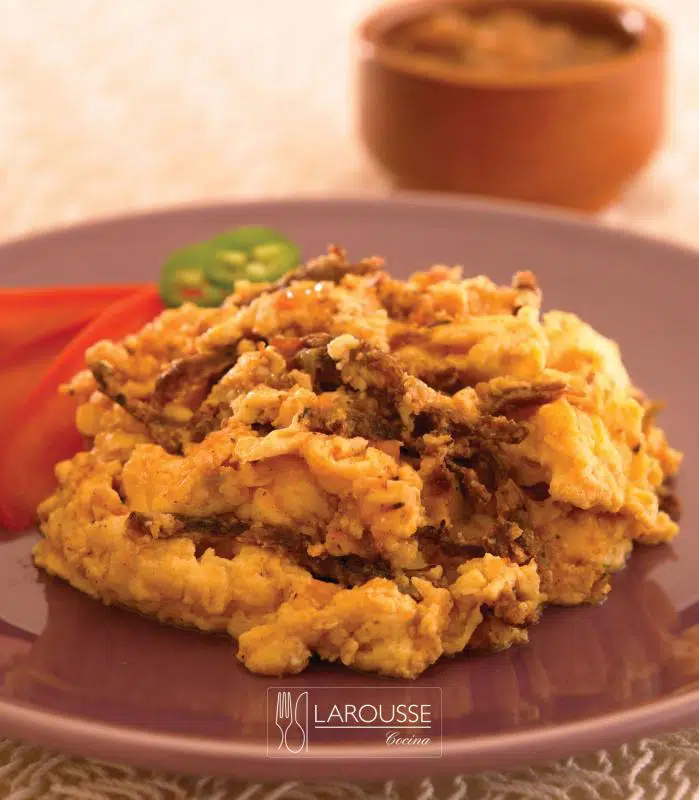 Machaca con huevo ⋆ Larousse Cocina
