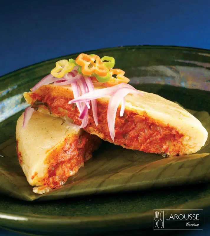 Tamal de pollo pibil ⋆ Larousse Cocina