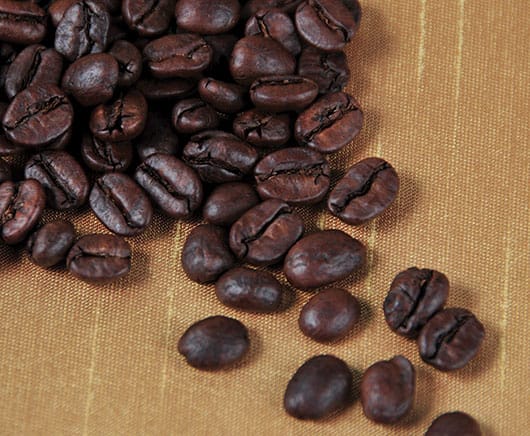 Foto: Granos tostados de café. © Shutterstock.
