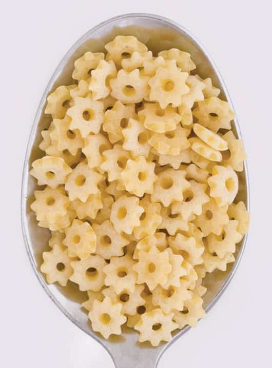 Foto: Pasta en forma de estrellita en cuchara. © Shutterstock.