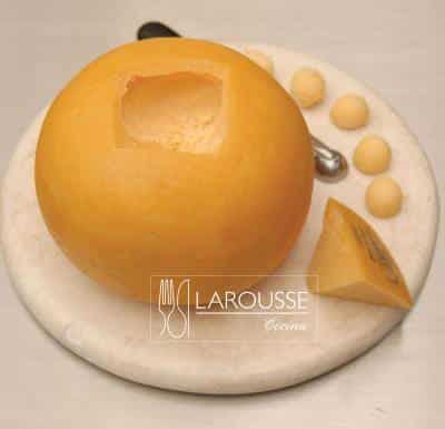 Foto: Platillo, queso relleno. © Ediciones Larousse / Federico Gil.