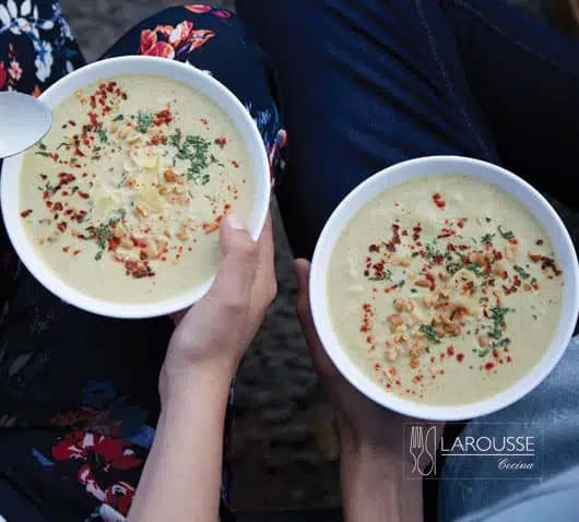 Sopa cremosa de coliflor rostizada, receta ⋆ Larousse Cocina