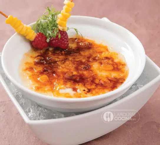Crème brûlée de elote, Gastrología ⋆ Larousse Cocina