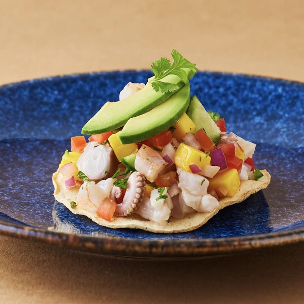 Tostadas de ceviche mixto