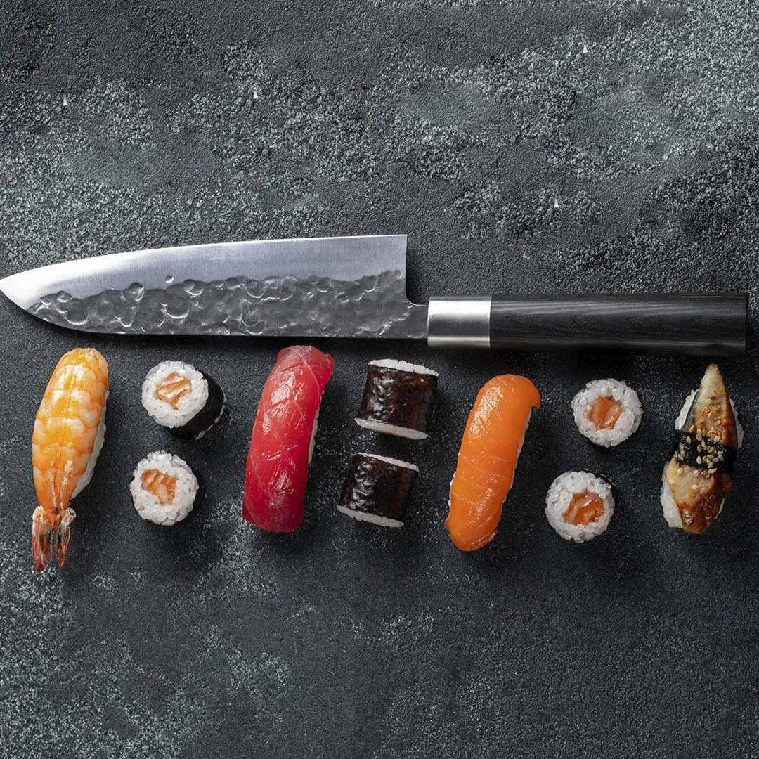 https://laroussecocina.mx/wp-content/uploads/2023/04/Cuchillo_gyuto_01.jpg.webp